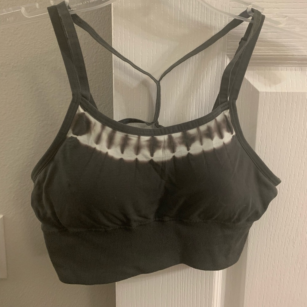 Sports bra